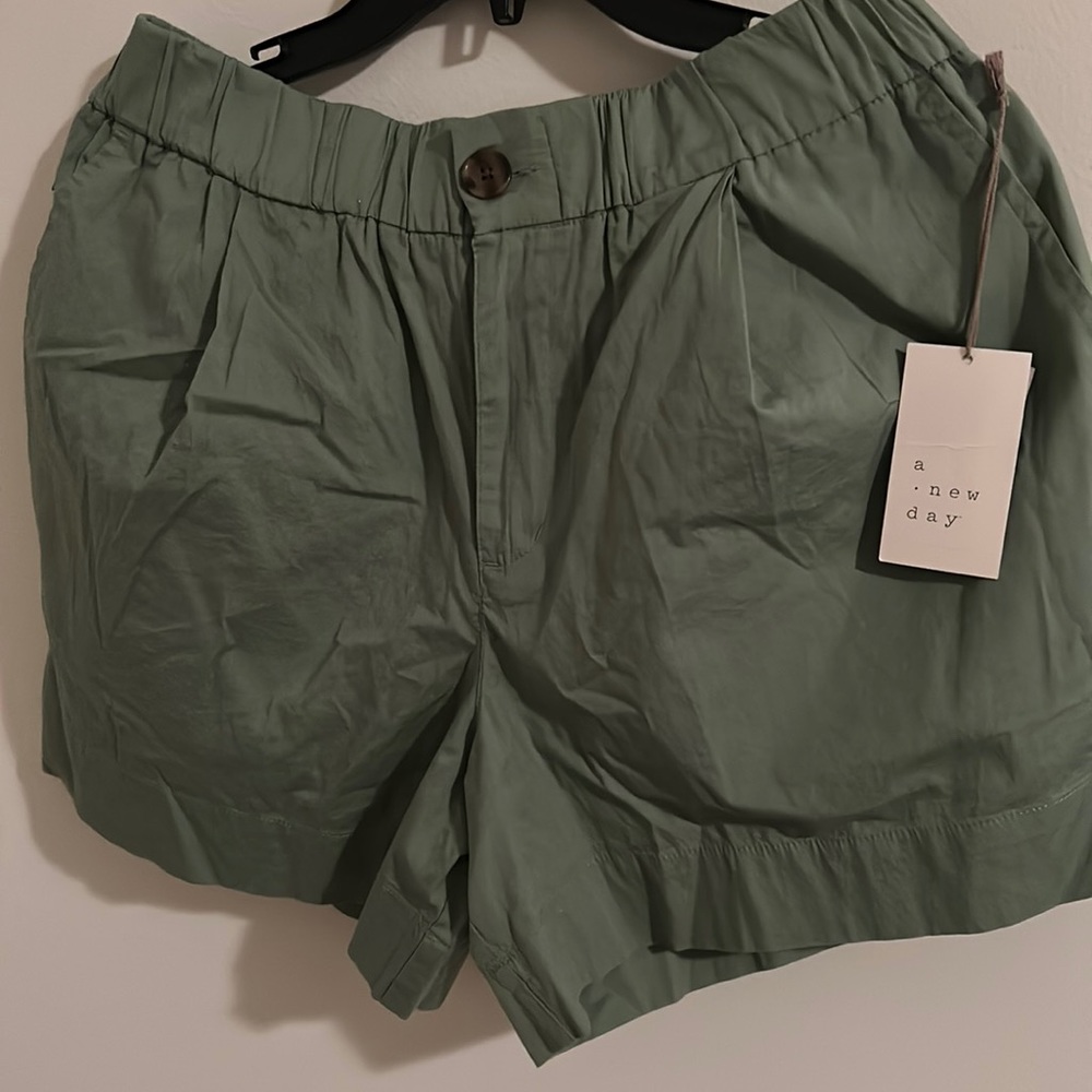Target brand, Small, color green